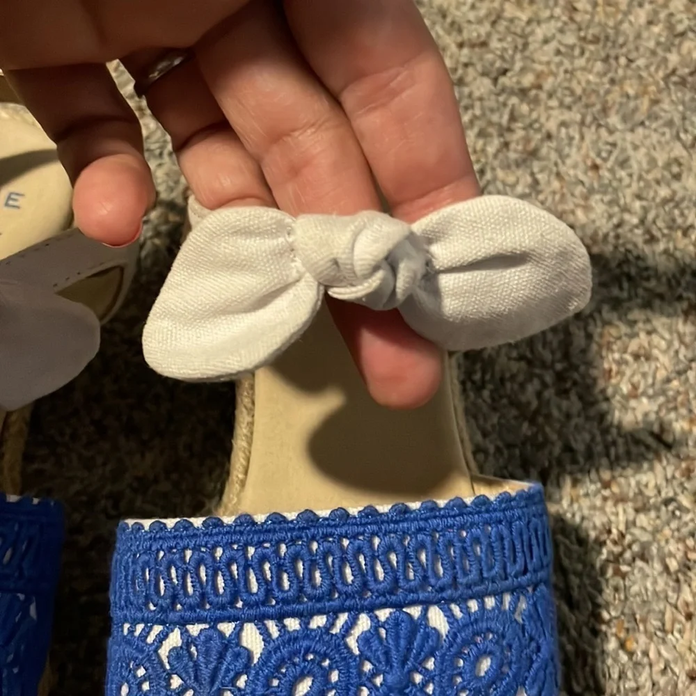 Janie and Jack Blue and White Sandals